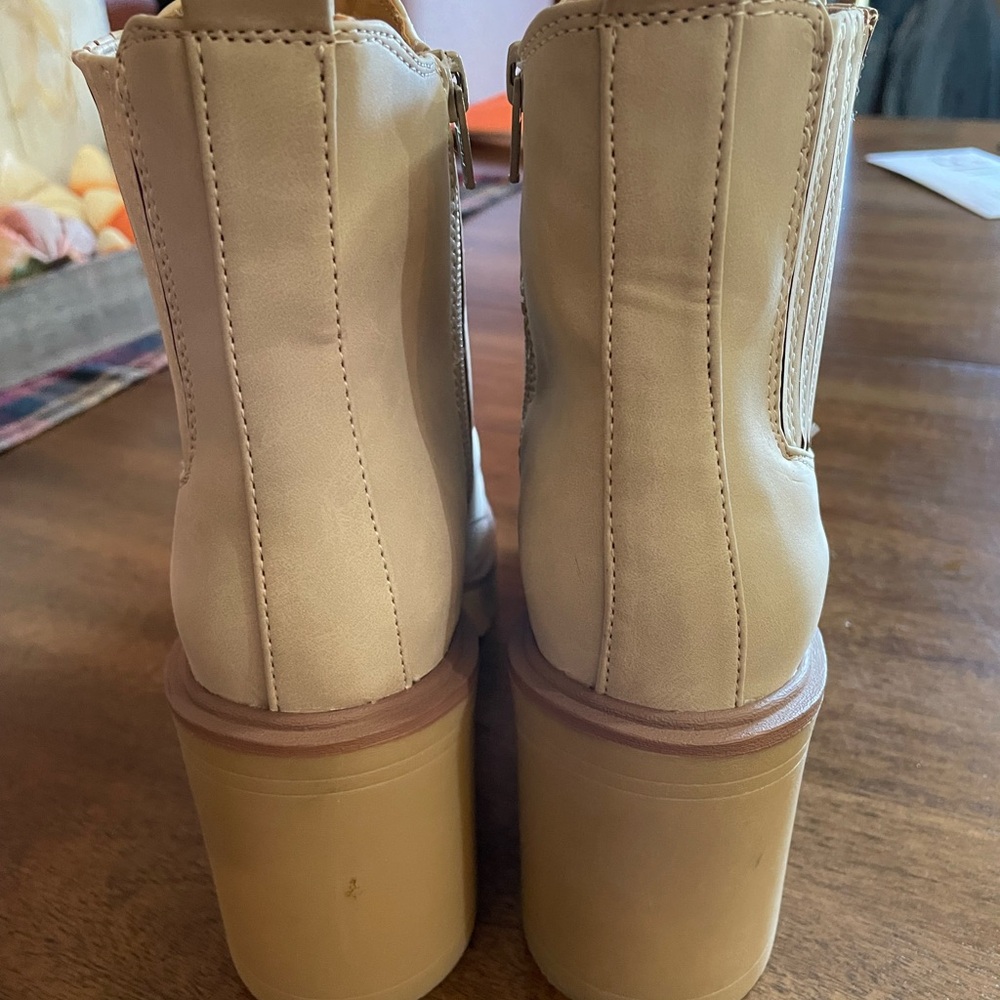 DV by Dolce Vita Very Light Tan Chunky Heeled Boots - Picture 5 of 16